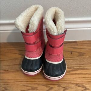 Sorel 1964 pac strap pink baby winter boots size 5